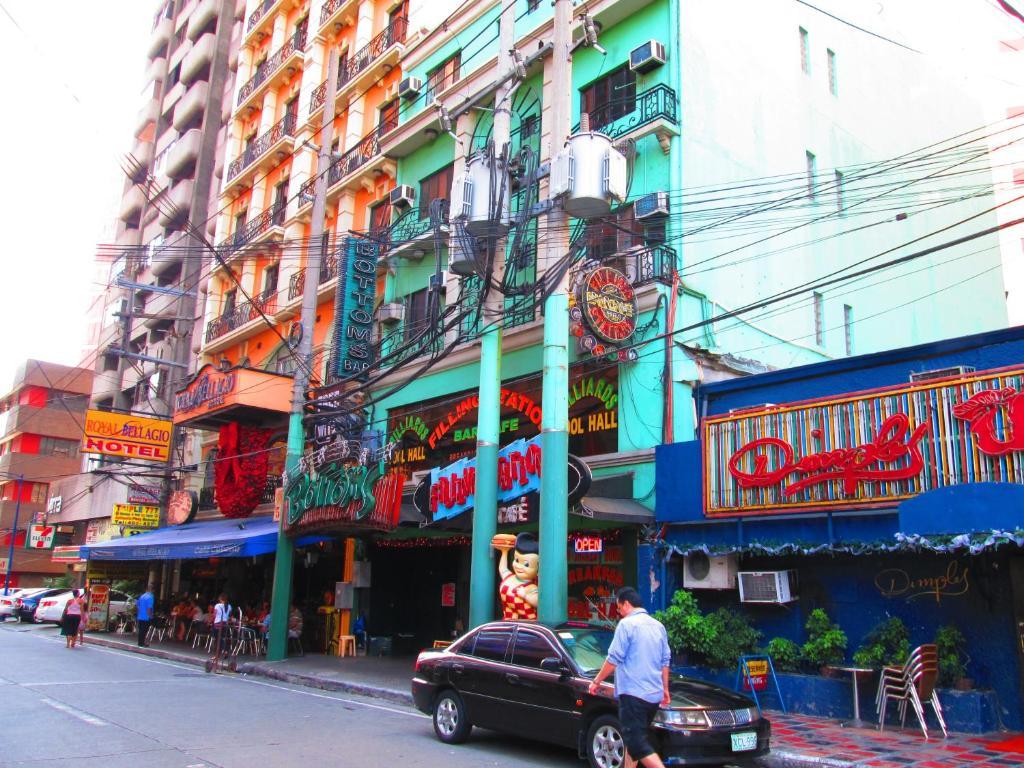 Mnl Boutique Hostel Makati City Exterior photo