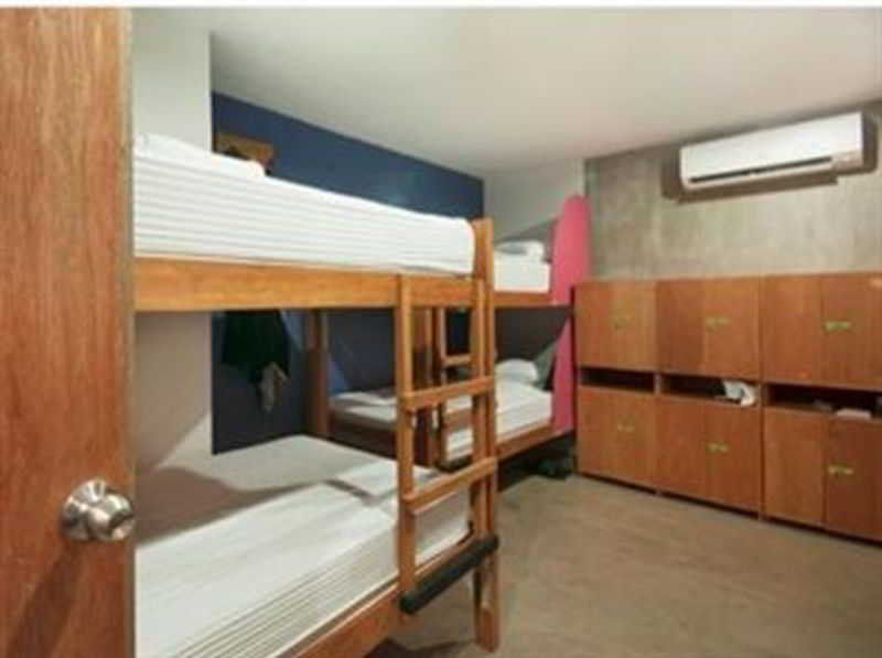 Mnl Boutique Hostel Makati City Exterior photo