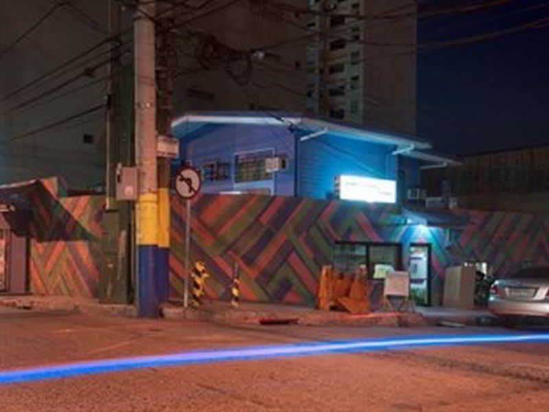 Mnl Boutique Hostel Makati City Exterior photo