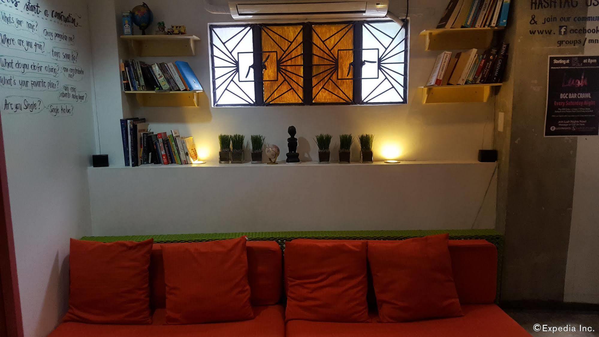 Mnl Boutique Hostel Makati City Exterior photo