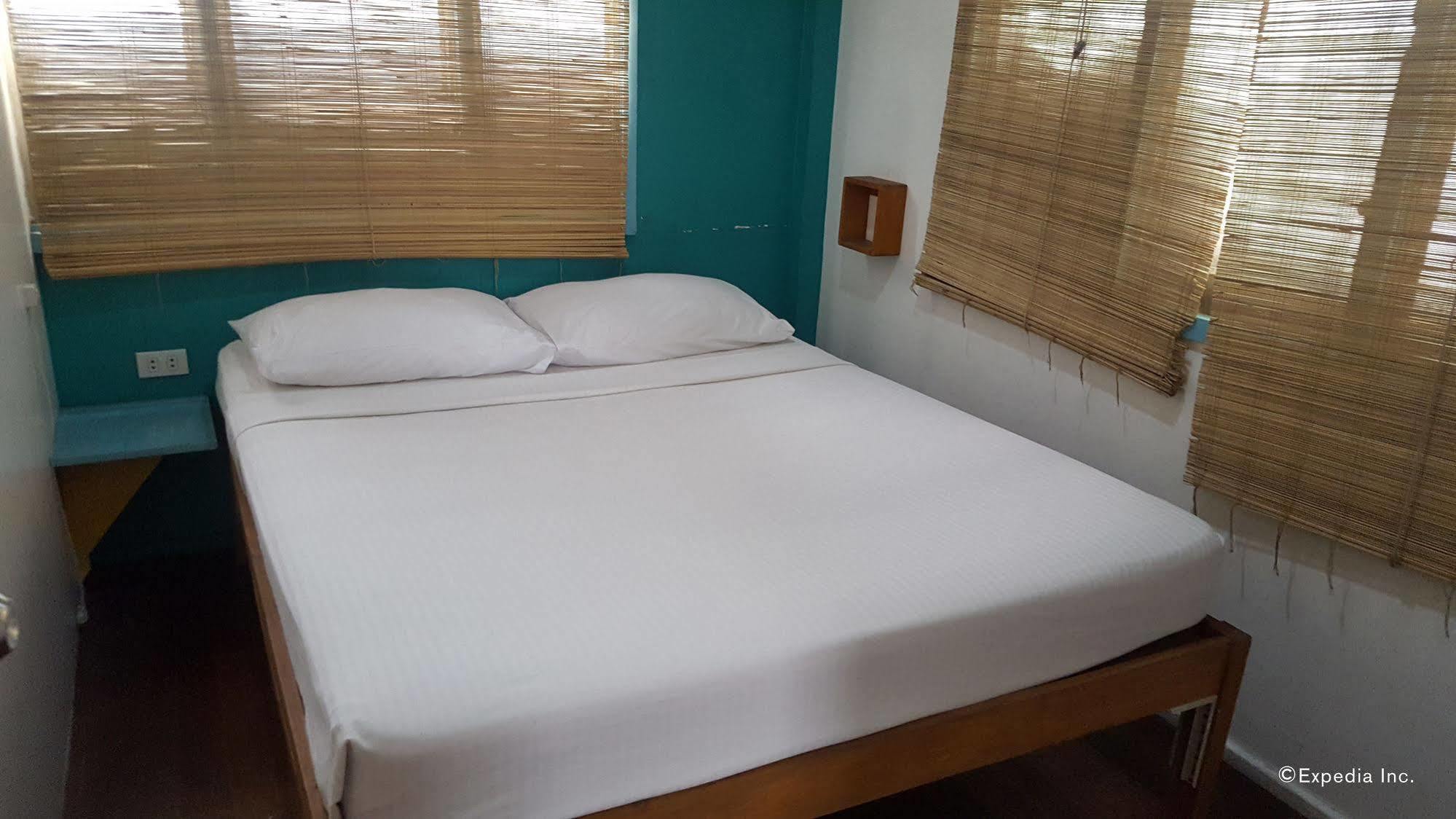 Mnl Boutique Hostel Makati City Exterior photo