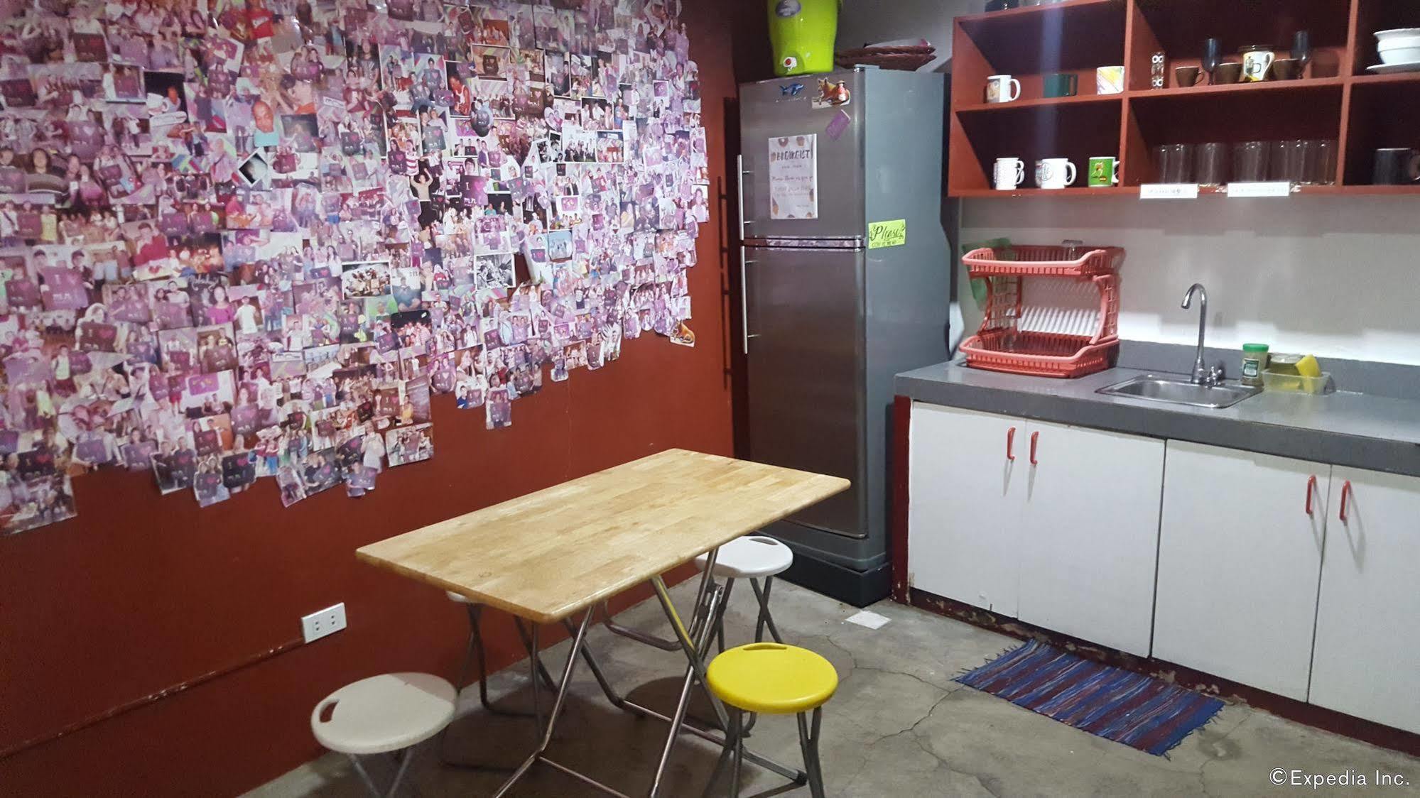 Mnl Boutique Hostel Makati City Exterior photo
