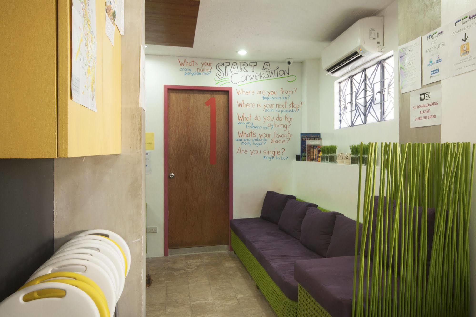 Mnl Boutique Hostel Makati City Exterior photo