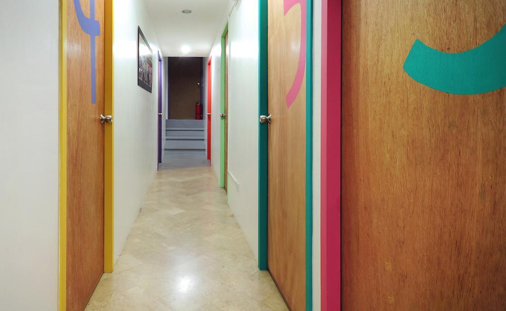 Mnl Boutique Hostel Makati City Exterior photo