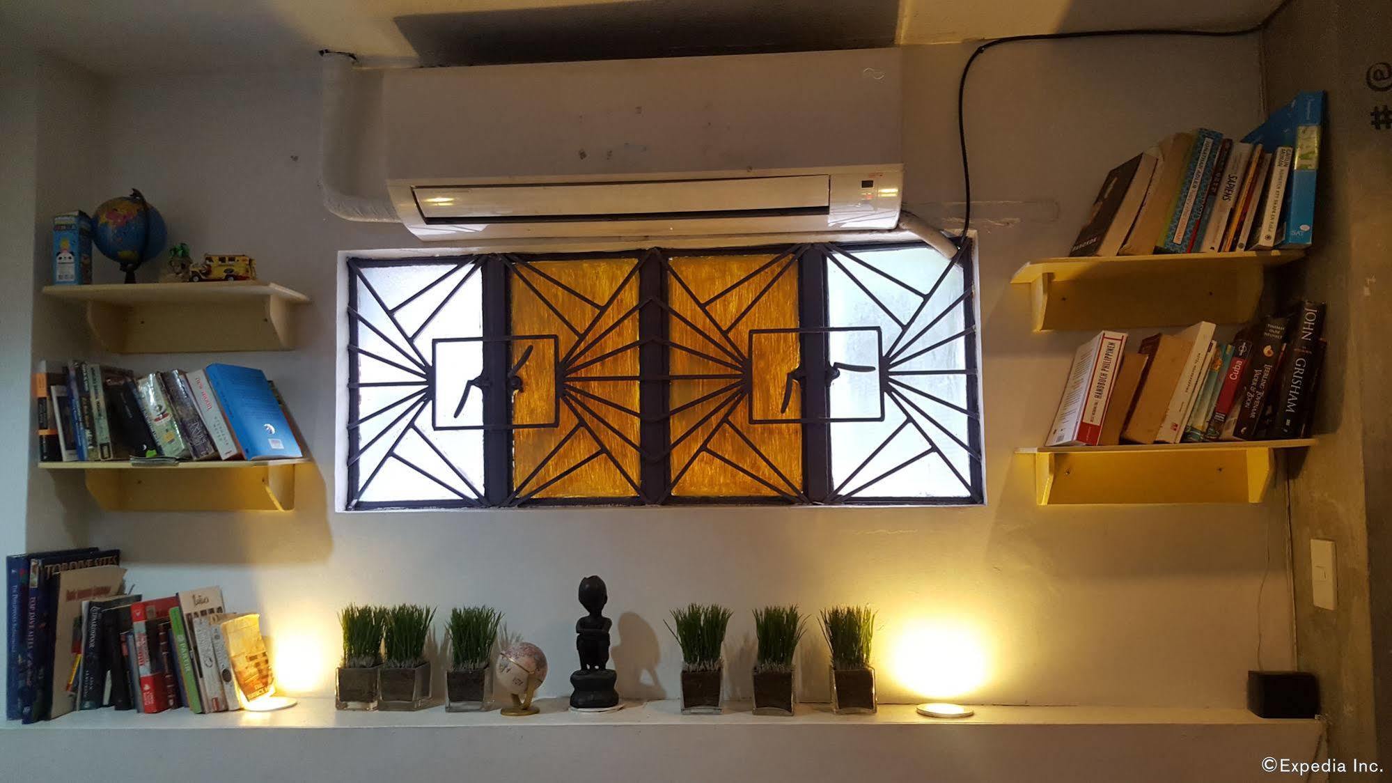 Mnl Boutique Hostel Makati City Exterior photo